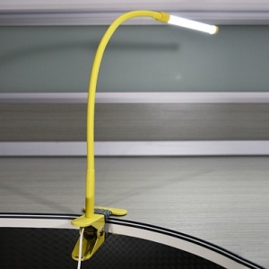 Настольная лампа 001C Yellow LED USB 3W h43 Б18